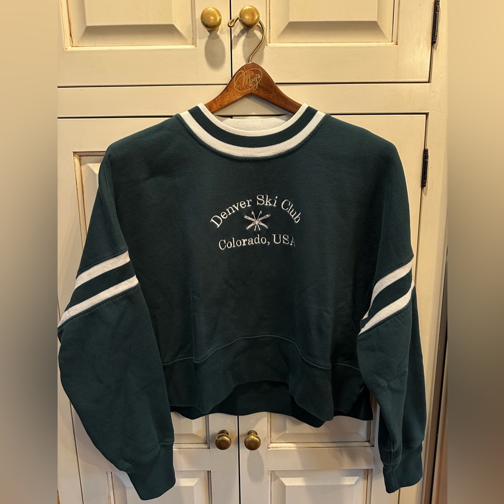 Like-New Abercrombie & Fitch Denver Ski Club Sweatshirt – Dark Green